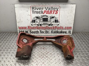 Used Engine Mount (Stock #P-9784)) Part Image