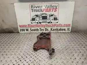Used Engine Mount (Stock #P-13377)) Part Image