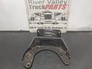 Used Engine Mount (Stock #P-11172)) Part Image