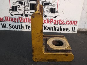 Used Engine Mount (Stock #P-6769)) Part Image