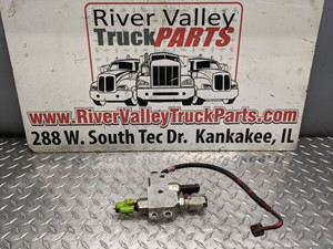 Used Valve (Stock #P-9607)) Part Image