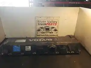 Used Volvo D13 Valve Cover (Stock #P-13875)) Part Image