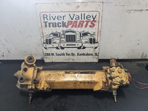 Used Universal Caterpillar C13 Oil Cooler (Stock #P-10573)) Part Image