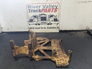 Used Universal Caterpillar Bracket (Stock #P-10584)) Part Image