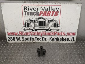 Used Universal Cummins 5.9L Rocker Arm (Stock #P-10699)) Part Image