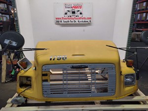 Used Universal Freightliner Universal Hood (Stock #P-9651)) Part Image