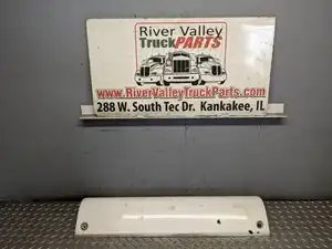 Used Universal Peterbilt 386 Cab Fairing Image