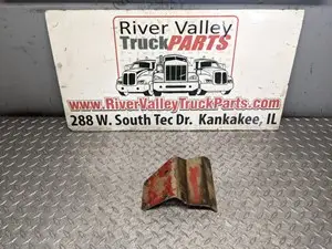 Used Universal UNIVERSAL Bracket (Stock #P-11735)) Part Image