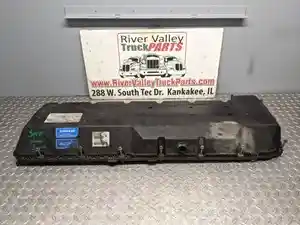 Used Universal Volvo D13 Valve Cover (Stock #P-12798)) Part Image