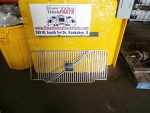 Used Universal Volvo WXLL Grille (Stock #P-5525)) Part Image
