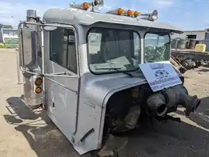 Used 1988 Freightliner FLC Cab (Stock #240163-2)) Part Image