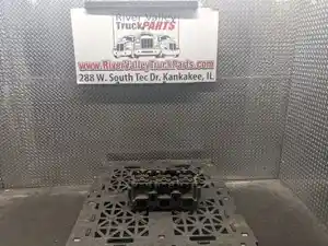 Used 2000 Mack E7 Head (Stock #240337-12)) Part Image