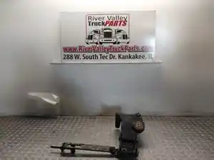 Used 2000 Volvo VNL Bracket (Stock #240461-12)) Part Image