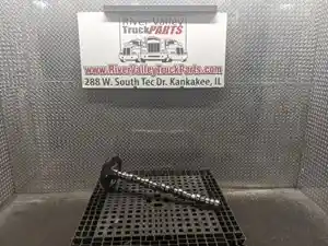 Used 2005 Mercedes MBE 900 Camshaft (Stock #220639-11)) Part Image