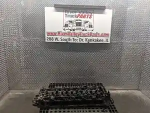 Used 2006 Isuzu C Series Head (Stock #240465-4)) Part Image
