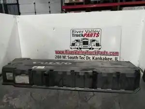 Used 2007 Volvo VE D12 Valve Cover (Stock #230672-42)) Part Image