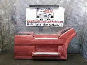 Used 2007 Volvo VNL Tank Fairing (Stock #260075-5)) Part Image
