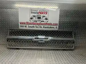 Used 2008 Chevrolet C5500 Grille (Stock #P-1015098)) Part Image
