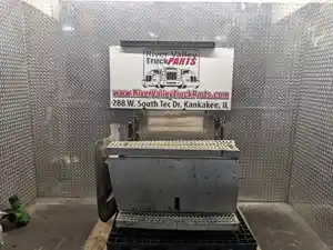 Used 2010 Peterbilt 387 Battery Box (Stock #240572-9)) Part Image