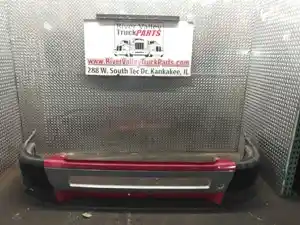 Used 2011 Volvo VNL Bumper (Stock #260022-2)) Part Image