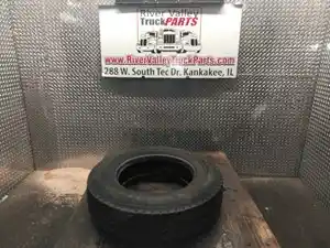 Used 2013 215/75R17.5 ROADLUX Tire (Stock #250596-10)) Part Image