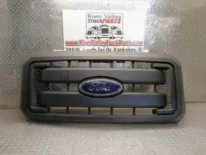 Used 2013 Ford F-550 Grille (Stock #250552-8)) Part Image