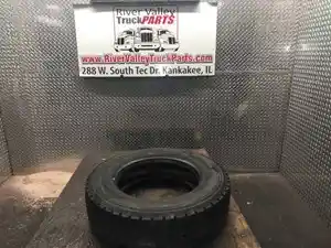 Used 2014 215/75R17.5 Yokohama Tire (Stock #250597-13)) Part Image