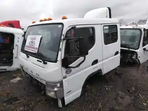 Used 2014 Mitsubishi FEC72W Cab (Stock #220653-1)) Part Image
