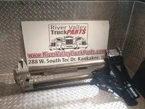Used 2015 Detroit DD13 Oil Pump (Stock #240064-22)) Part Image
