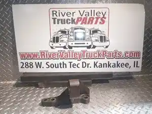 Used 2015 Freightliner Cascadia 113 Engine Mount (Stock #240064-47)) Part Image