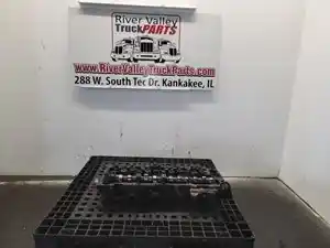 Used 2015 Isuzu 4HK1-TC Head (Stock #230497-9)) Part Image