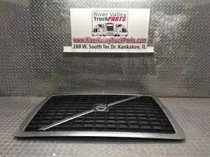 Used 2015 Volvo VNL Grille (Stock #250648-9)) Part Image
