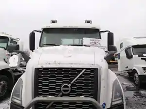 Used 2020 Volvo VNL Hood (Stock #260059-5)) Part Image