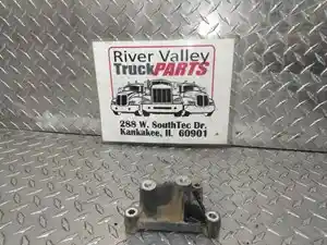 Used Bracket (Stock #P-1014510)) Part Image