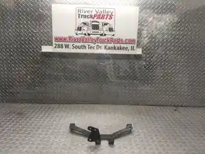 Used Bracket (Stock #P-1014522)) Part Image