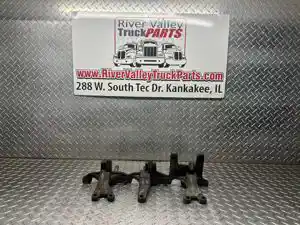 Used Bracket (Stock #P-1014993)) Part Image