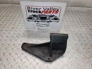 Used Bracket (Stock #P-1013123)) Part Image