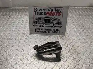 Used Bracket (Stock #P-101040)) Part Image