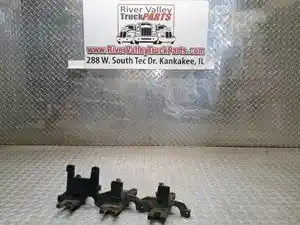 Used Bracket (Stock #P-1014858)) Part Image