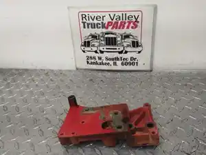 Used Bracket (Stock #P-1013063)) Part Image