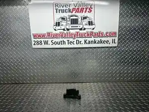Used Bracket (Stock #P-1014811)) Part Image