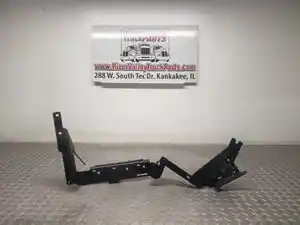 Used Bracket (Stock #P-1012114)) Part Image