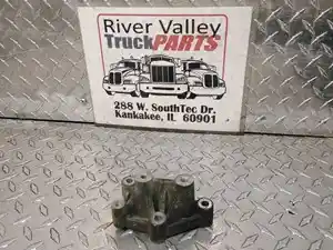 Used Bracket (Stock #P-1014842)) Part Image