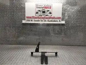 Used Bracket (Stock #P-1014231)) Part Image