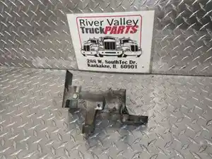 Used Bracket (Stock #P-1014167)) Part Image