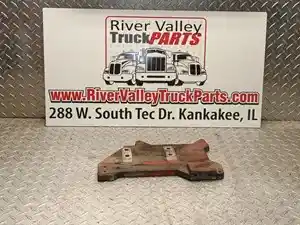 Used Bracket (Stock #P-1013683)) Part Image