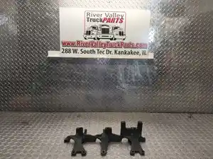 Used Bracket (Stock #P-1014570)) Part Image