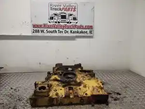 Used Caterpillar 3208 Front Cover (Stock #P-15039)) Part Image
