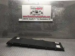Used Detroit DD15 Valve Cover (Stock #P-1014160)) Part Image