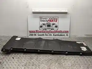 Used Detroit DD15 Valve Cover (Stock #P-14592)) Part Image